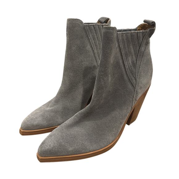 New to Posh B 🔆| Marc Fisher Gadri Chelsea Ankle Boots Size 6.5 Grey Suede - Picture 2 of 5